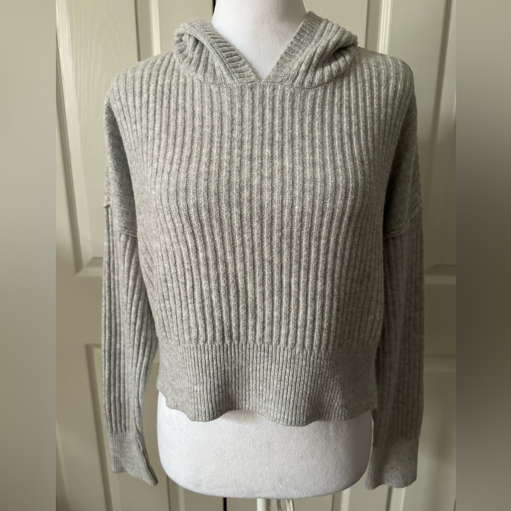 Offline by Aerie cropped knit sweater Hoodie, gray, size Medium